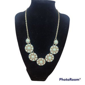 gold + mint green mock floral vintage retro boho style necklace EUC